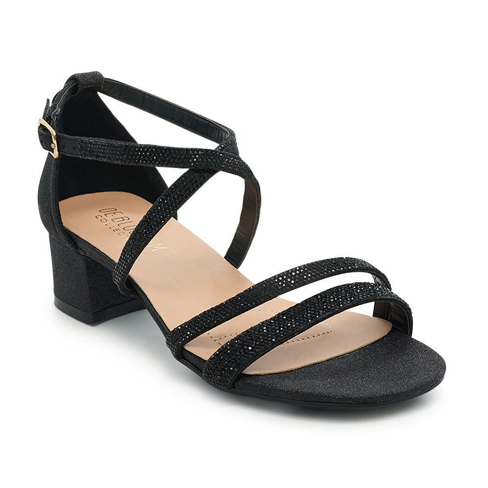 Low deals heel strappy pumps